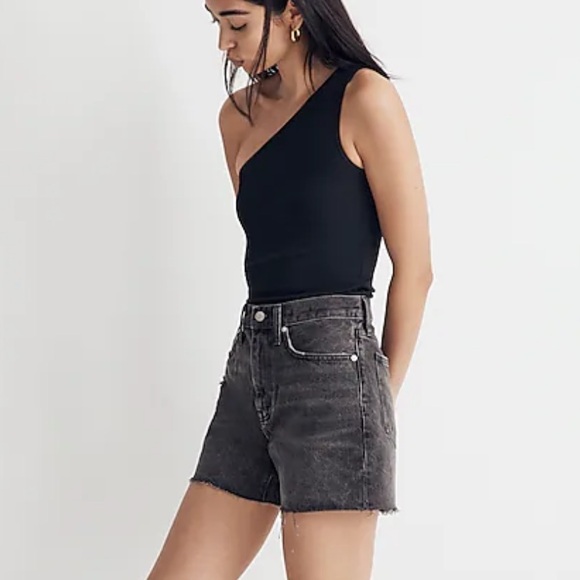 Madewell Relaxed Mid-Length Denim Shorts NWT - Picture 2 of 3